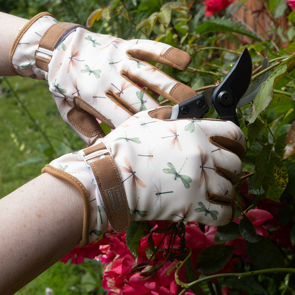 Dragonfly Lux-Fit Padded Gloves | Stylish and Practical
